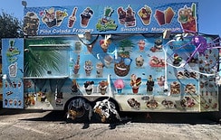 Mr. Juice food truck at World Food Trucks Kissimmee